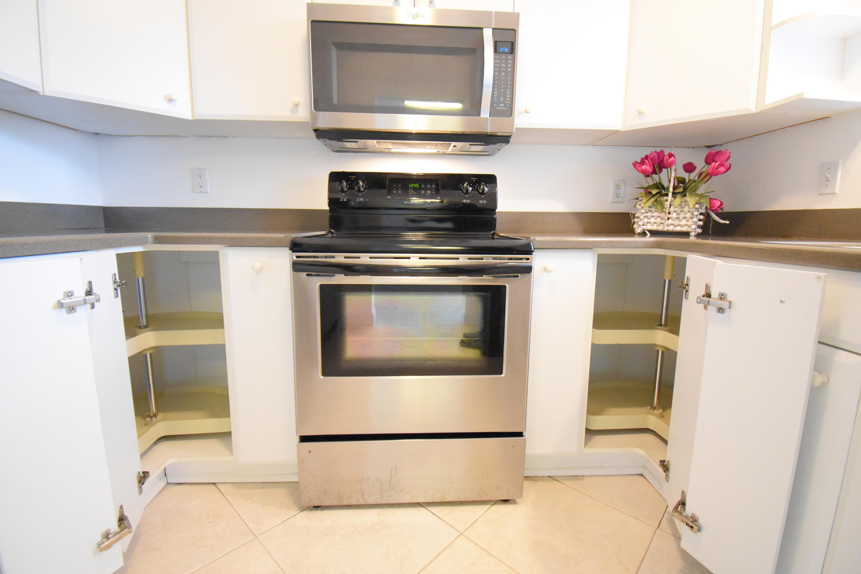 498 Northeast 5th Circle Boca Raton, FL 33431 - Photo 19 of 47 DSC_0293
