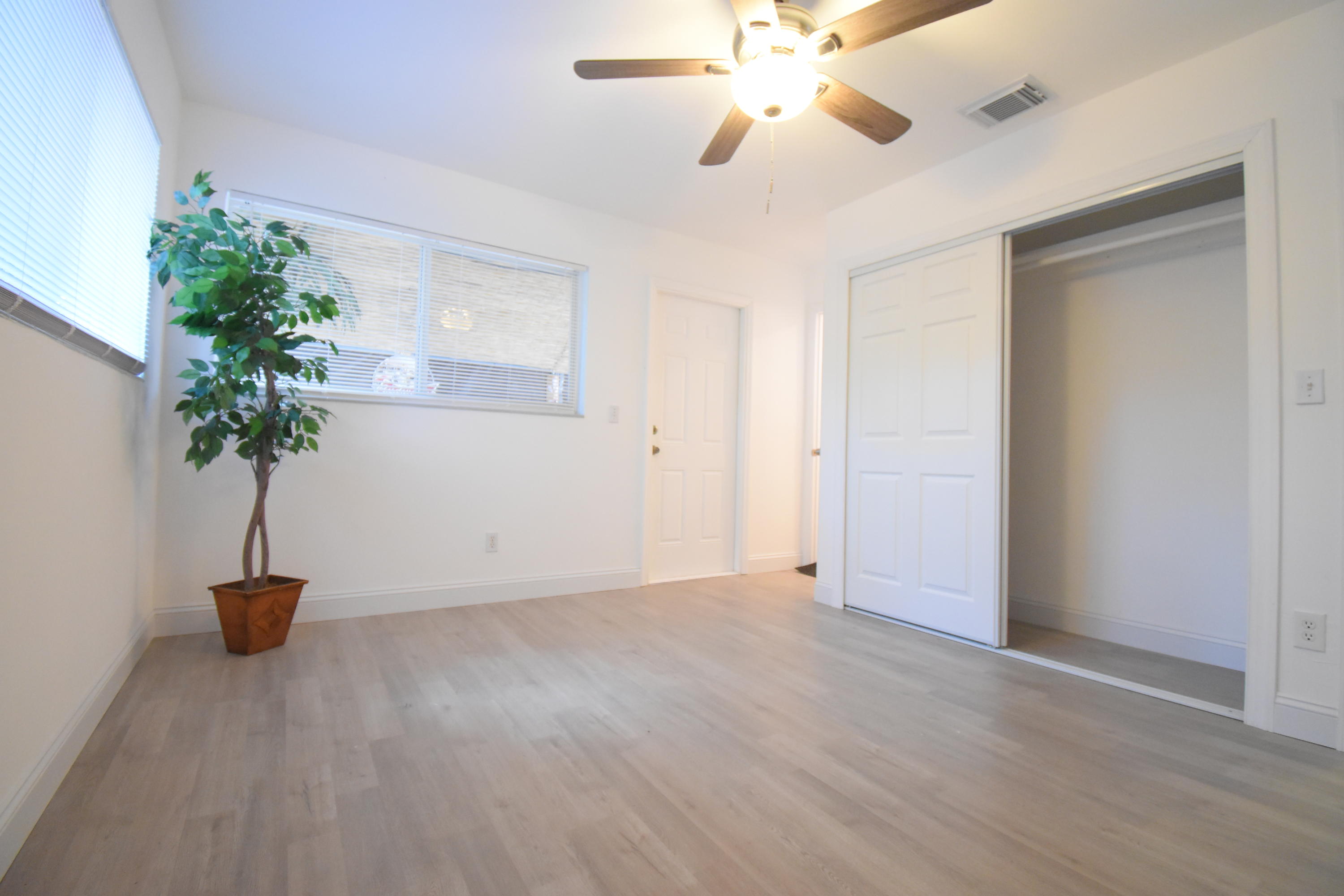 498 Northeast 5th Circle Boca Raton, FL 33431 - Photo 24 of 47 DSC_0256