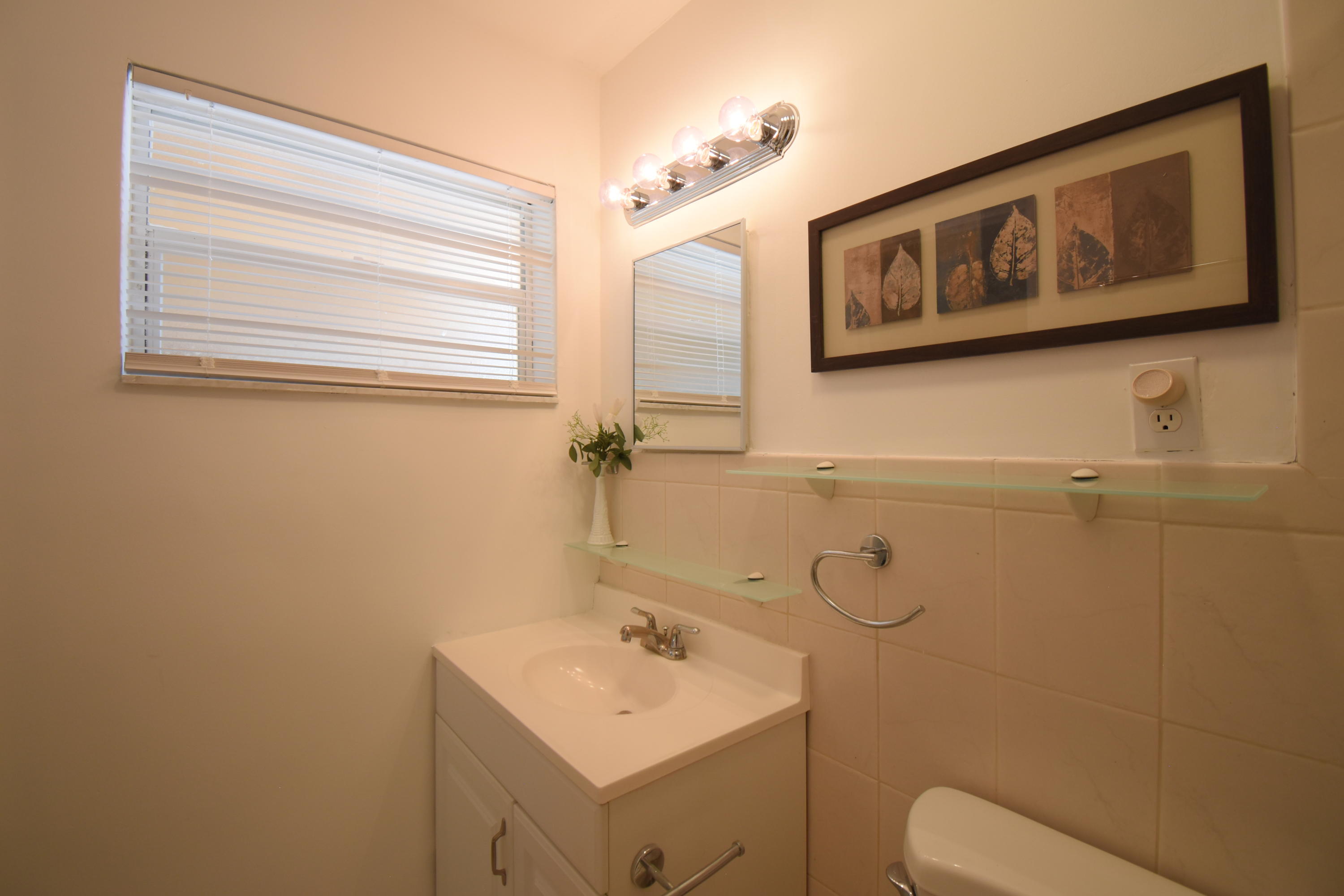 498 Northeast 5th Circle Boca Raton, FL 33431 - Photo 27 of 47 DSC_0257