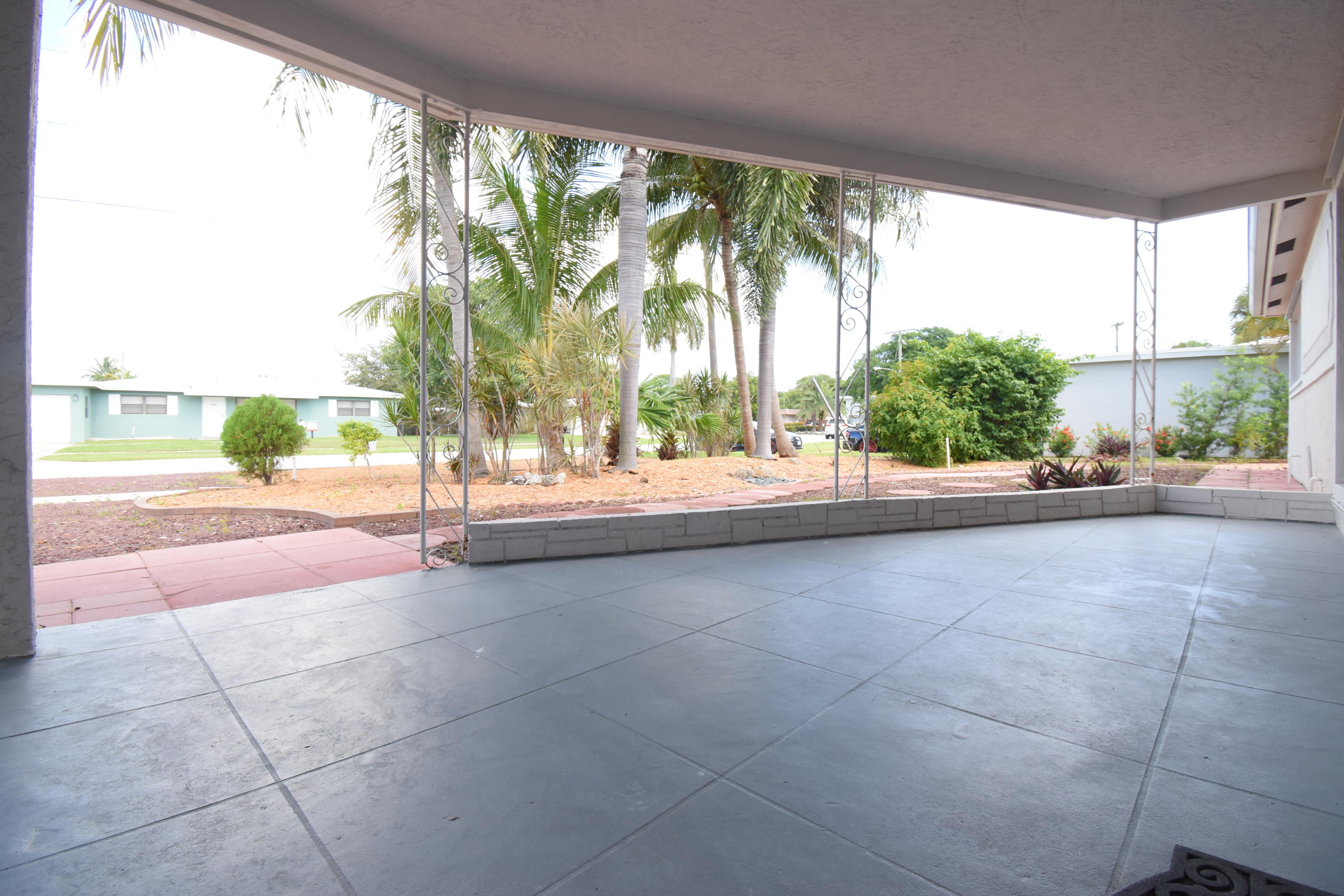 498 Northeast 5th Circle Boca Raton, FL 33431 - Photo 5 of 47 DSC_0232