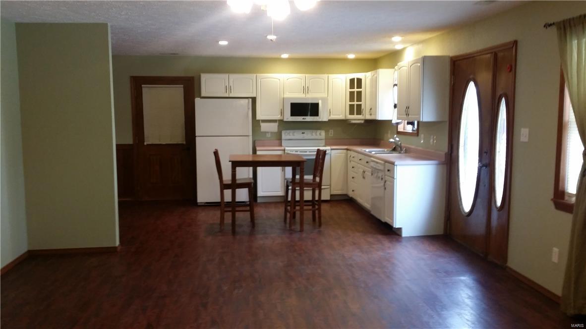 17801 New Mexico Road Nashville, IL 62263 - Photo 9 of 10 Gallery Image 9