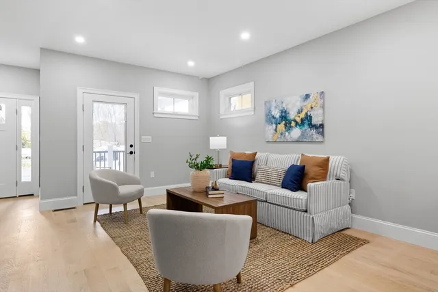 $1,149,900 | 11-9 Washington Street, Unit NINE, Ipswich, MA 01938