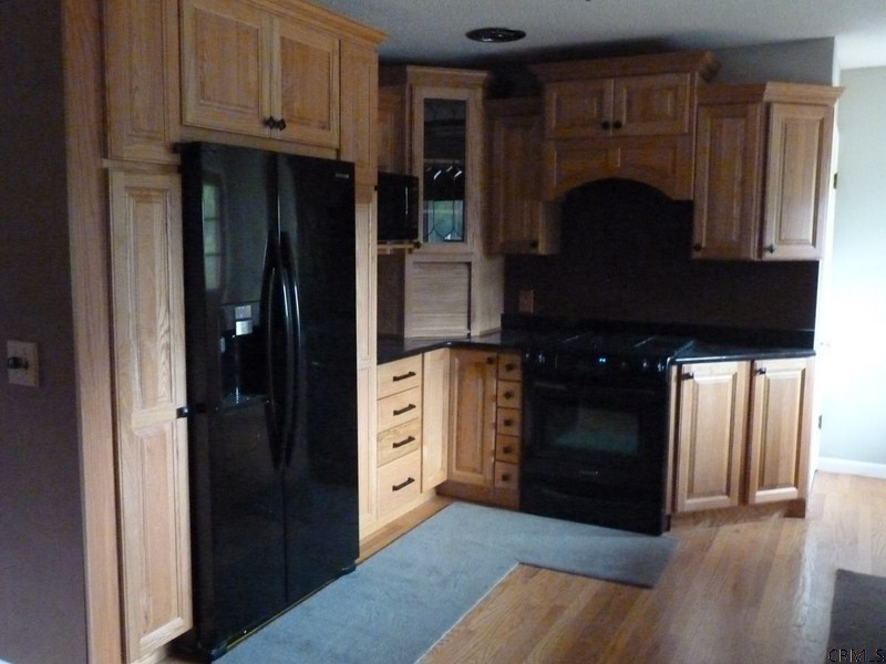 19 Wing Road Rexford, NY 12148 - Photo 2 of 20 Photo 2