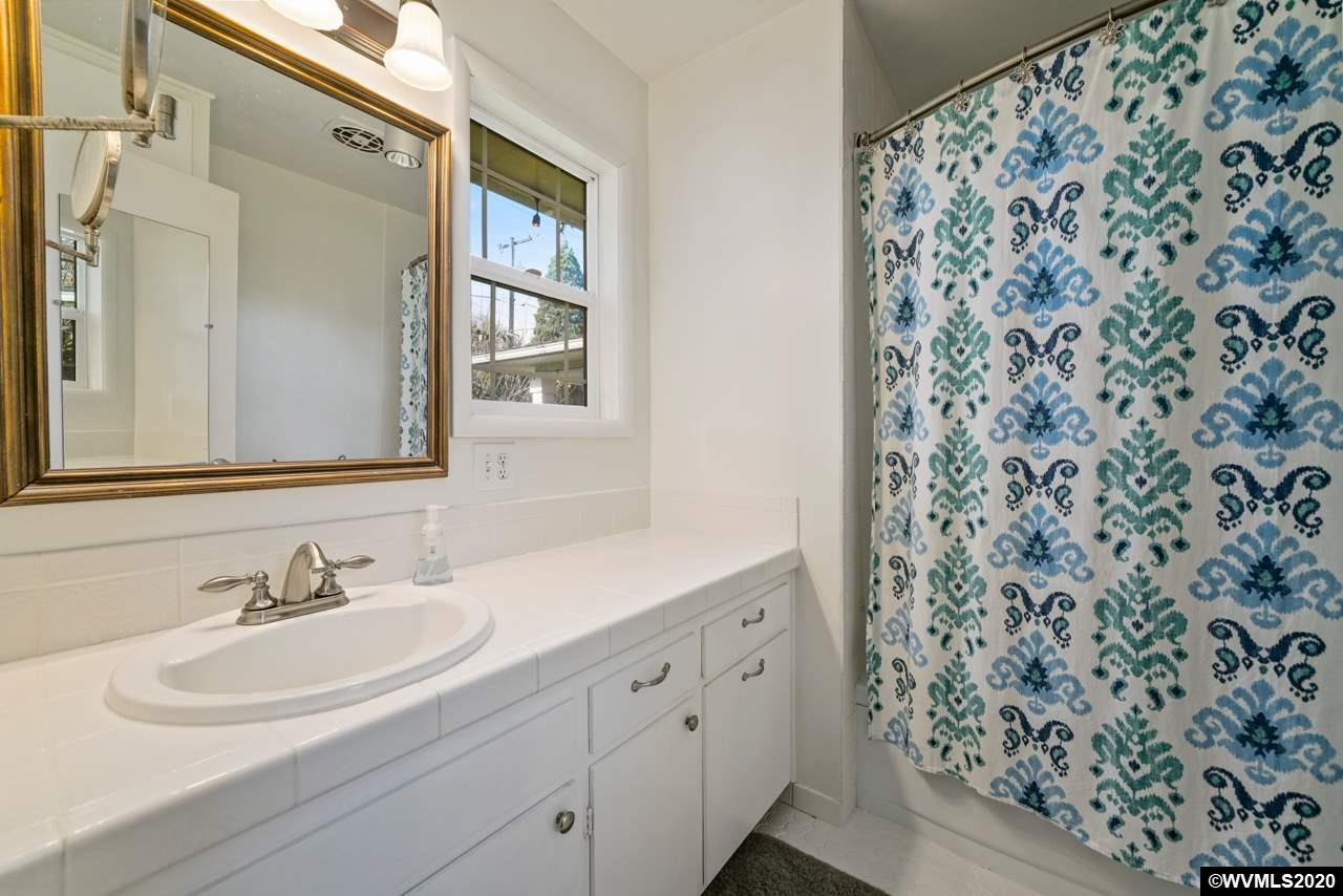 2722 Southwest Liberty Street Albany, OR 97321 - Photo 24 of 36 Gallery Image 24
