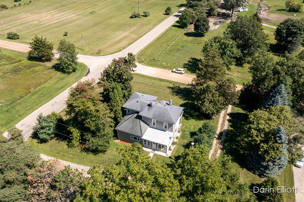 2483 Marquette Road Ionia, MI 48846 - Photo 6 of 47 IMG_1043