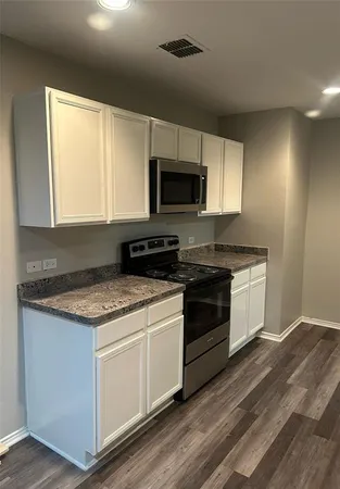 $1,625 | 496 Canvas Court, Crowley, TX 76036