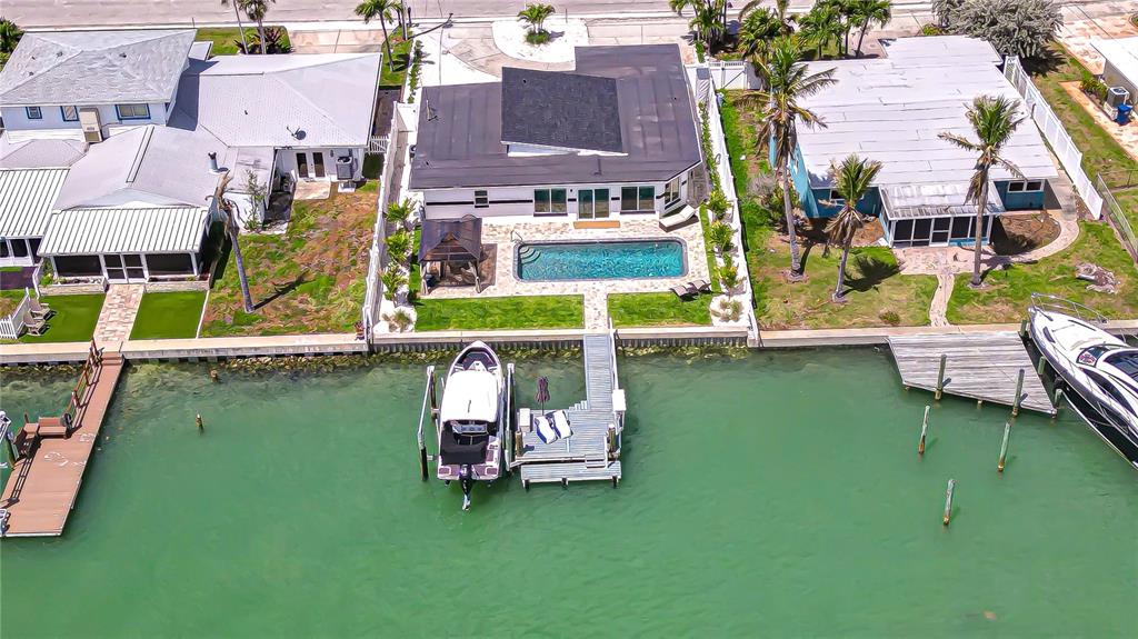 728 Pruitt Drive Madeira Beach, FL 33708 - Photo 4 of 36