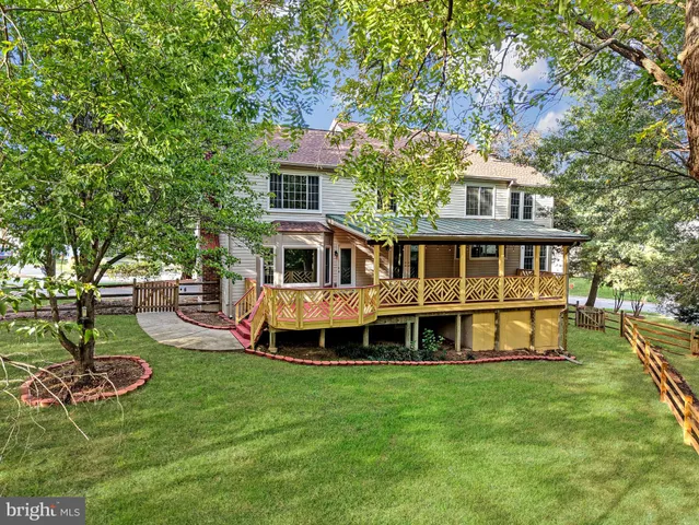 $1,025,000 | 15313 Surrey House Way, Centreville, VA 20120