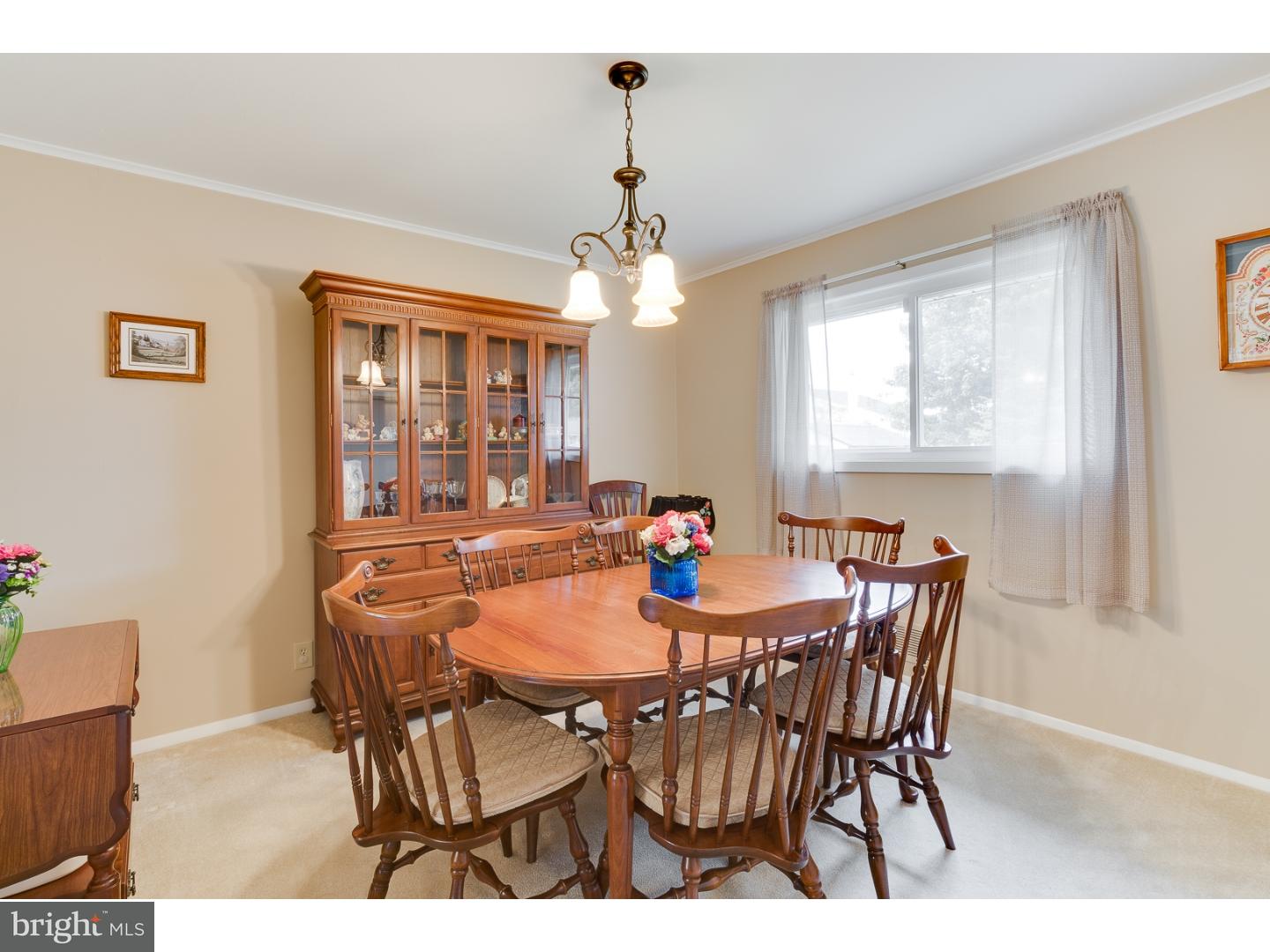 43 Thoreau Road Hamilton, NJ 08690 - Photo 8 of 25 Dining Room