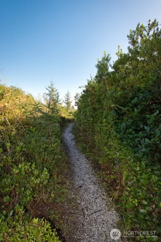 $300,000 | 262 Oyhut Bay Boulevard Southwest, Unit 303, Ocean Shores, WA 98569