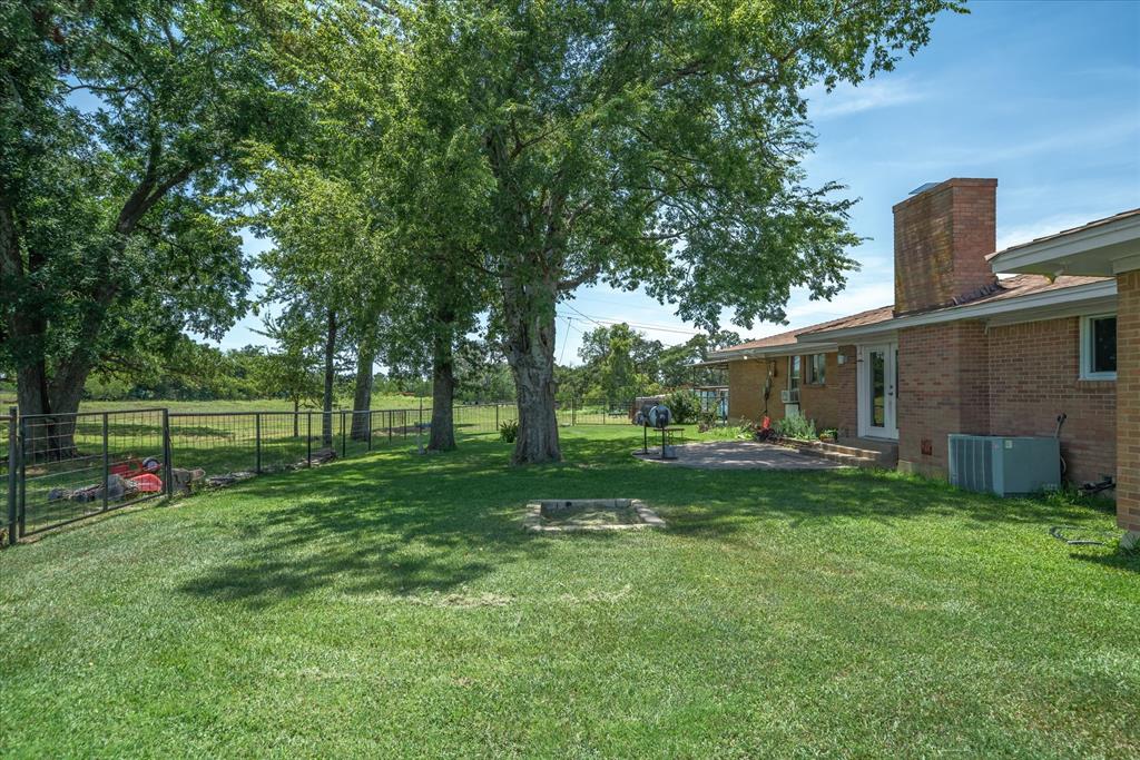 15374 Fm 2728 Terrell, TX 75161 - Photo 34 of 39 a view of a park with large trees