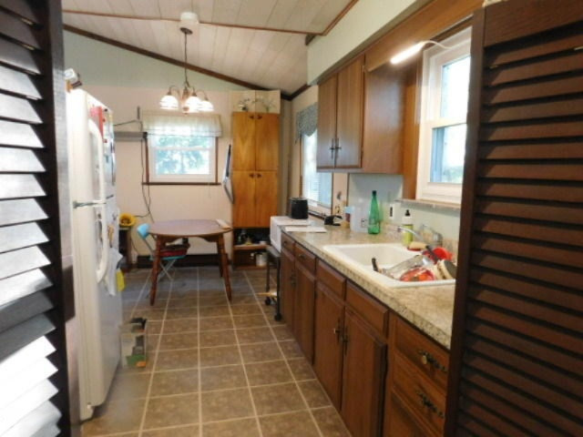537 East Southern Road Coldwater, MI 49036 - Photo 3 of 27 DSCN1310