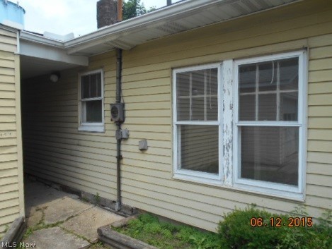 947 Reed Avenue Akron, OH 44306 - Photo 3 of 6