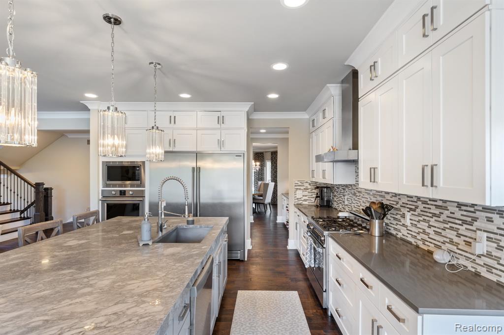 2106 Pembroke Road Birmingham, MI 48009 - Photo 12 of 52