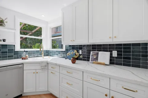 $1,398,000 | 1049 Haven Avenue, Redwood City, CA 94063