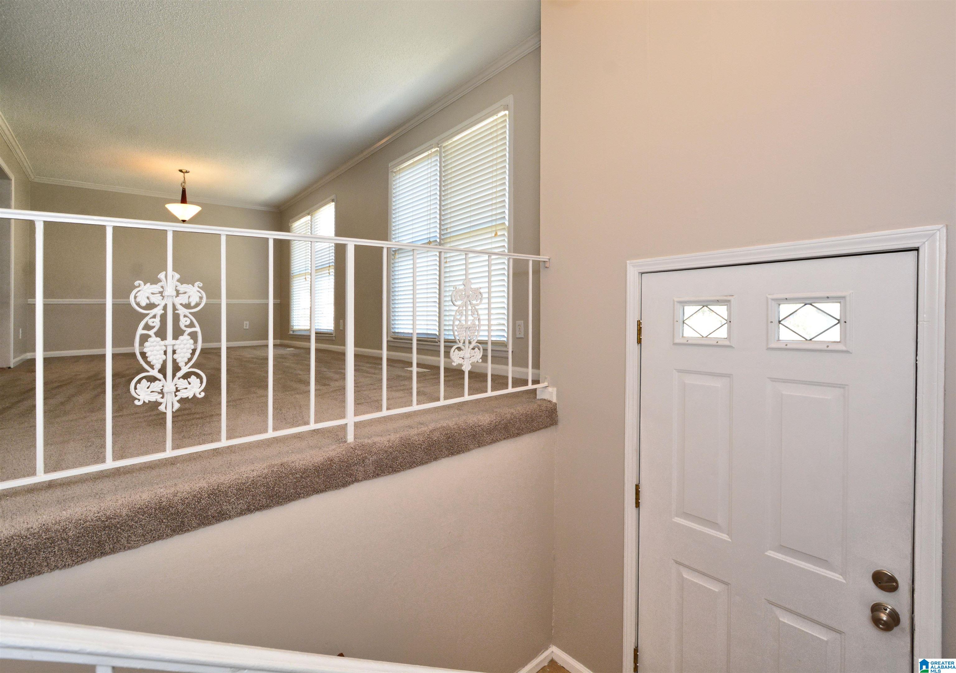 3466 Heather Lane Birmingham, AL 35216 - Photo 4 of 55