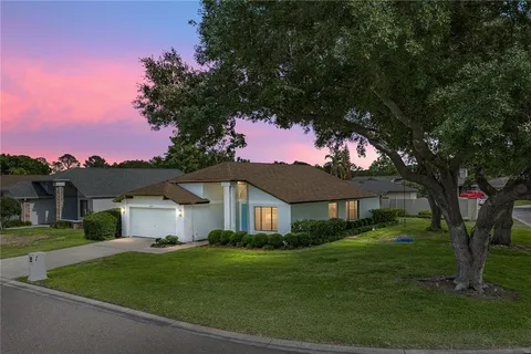 $365,000 | 2317 Walden Place, Plant City, FL 33566