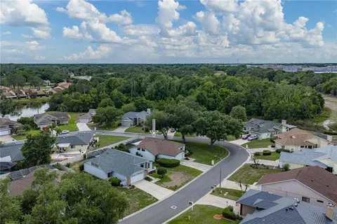 $365,000 | 2317 Walden Place, Plant City, FL 33566