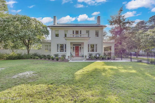 $624,900 | 1527 Nash Street North, Wilson, NC 27893