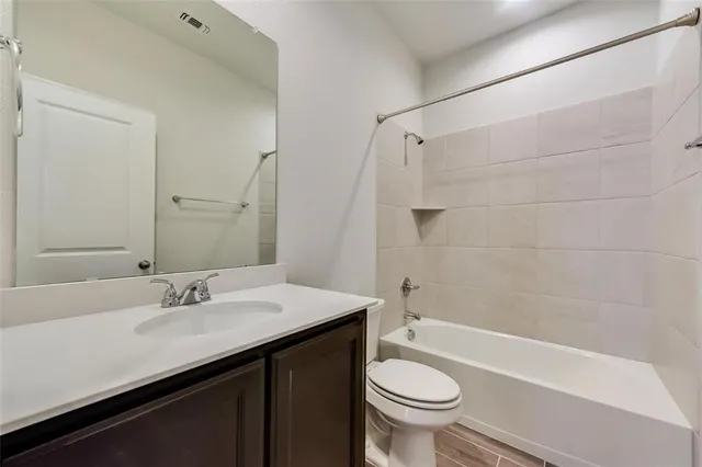 $2,150 | 1033 King Street, Aubrey, TX 76227