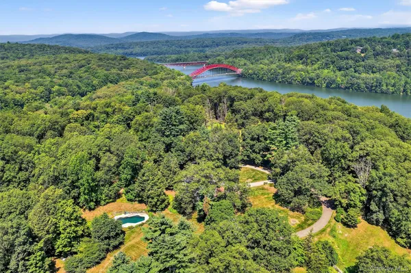 $5,500,000 | 433 Arcady Road, Ossining, NY 10562