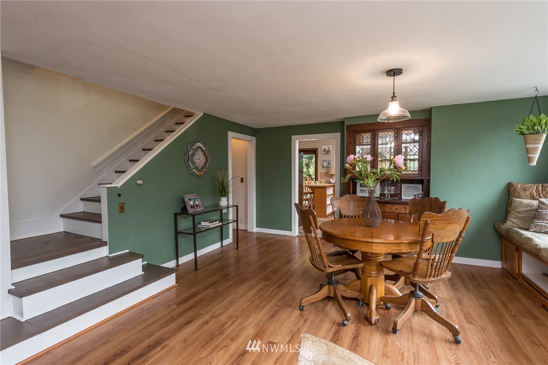 8902 Southwest Van Olinda Road Vashon, WA 98070 - Photo 11 of 25 Gallery Image 11