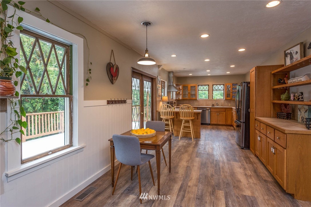 8902 Southwest Van Olinda Road Vashon, WA 98070 - Photo 14 of 25 Gallery Image 14