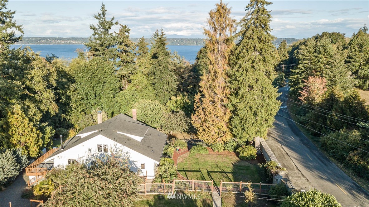 8902 Southwest Van Olinda Road Vashon, WA 98070 - Photo 25 of 25 Gallery Image 25