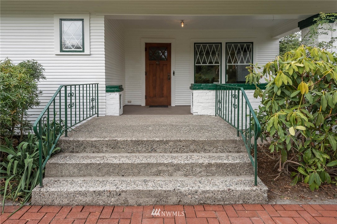8902 Southwest Van Olinda Road Vashon, WA 98070 - Photo 7 of 25 Gallery Image 7