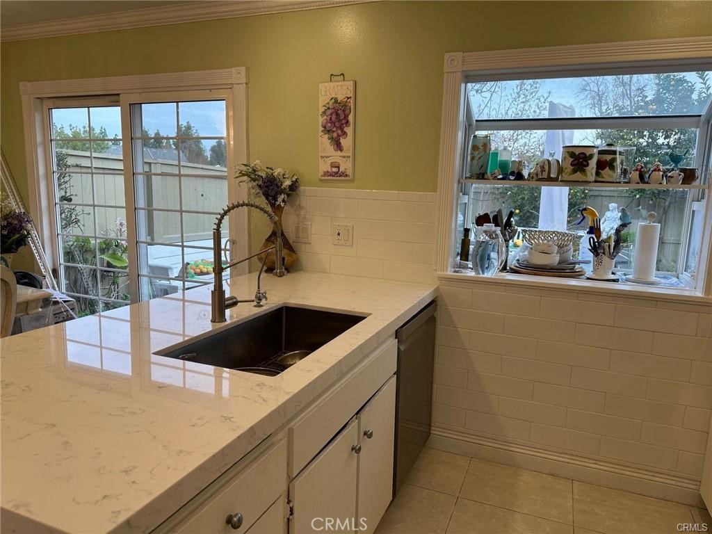 28 Timber Run, Unit 129 Irvine, CA 92614 - Photo 4 of 9