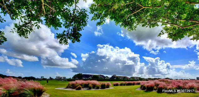 1430 Wilderness Road West Palm Beach, FL 33409 - Photo 2 of 24 Links Course- Bear Lakes