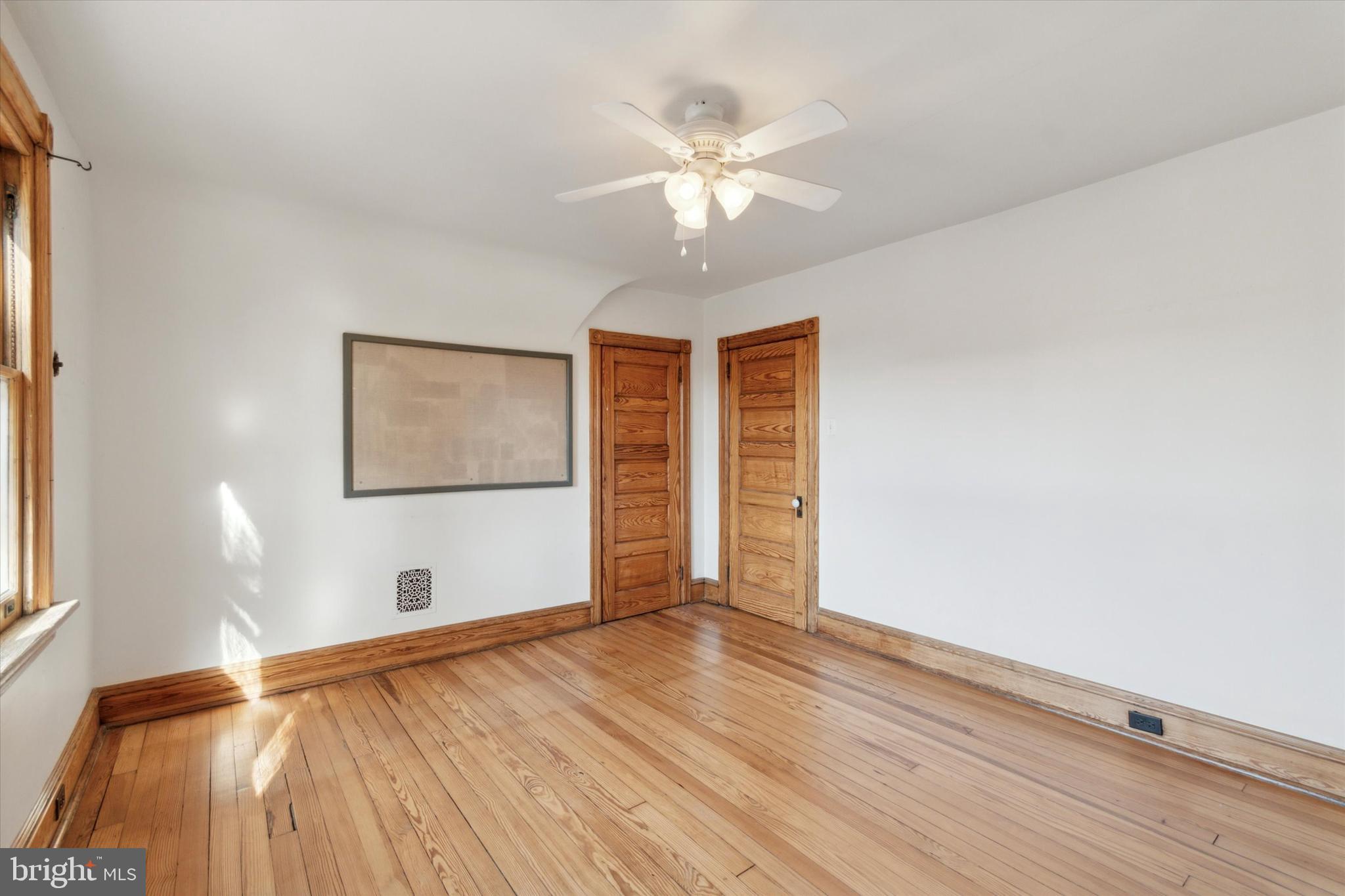 221 Mather Road Jenkintown, PA 19046 - Photo 27 of 52 3rd floor middle bedroom. Ideal WFH/Office space!