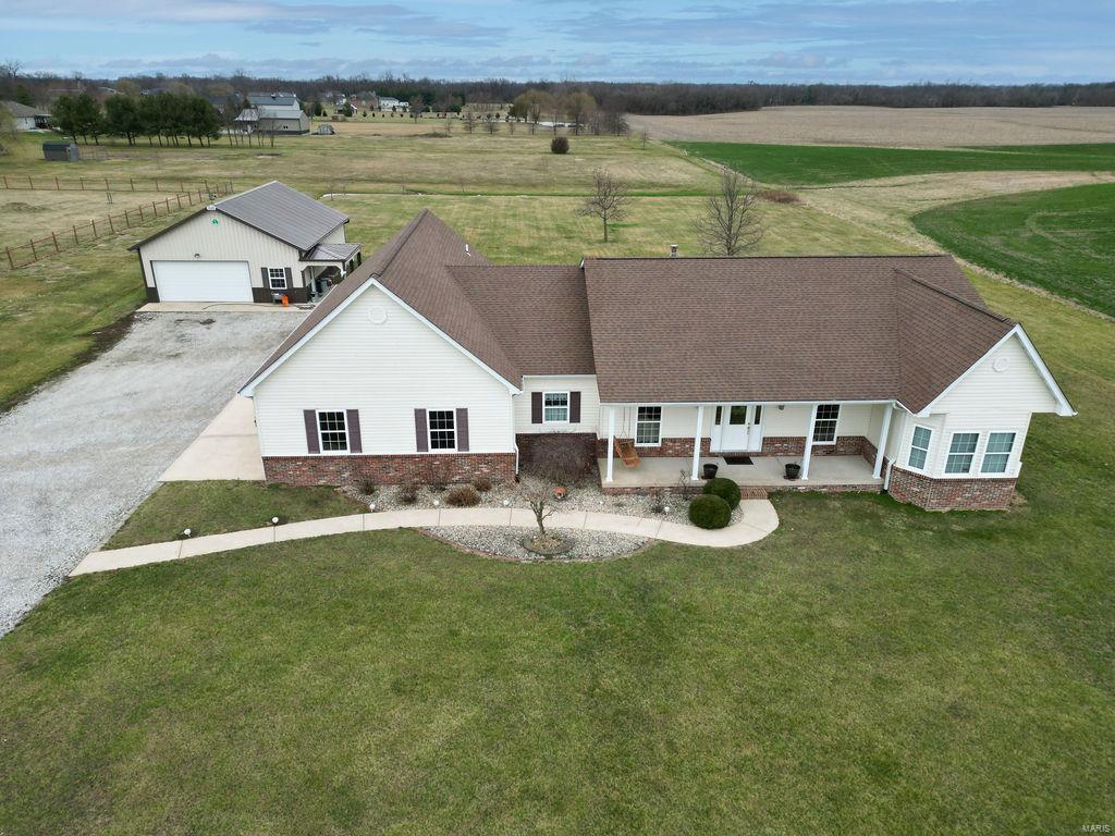 7688 Grove Road Edwardsville, IL 62025 - Photo 1 of 90