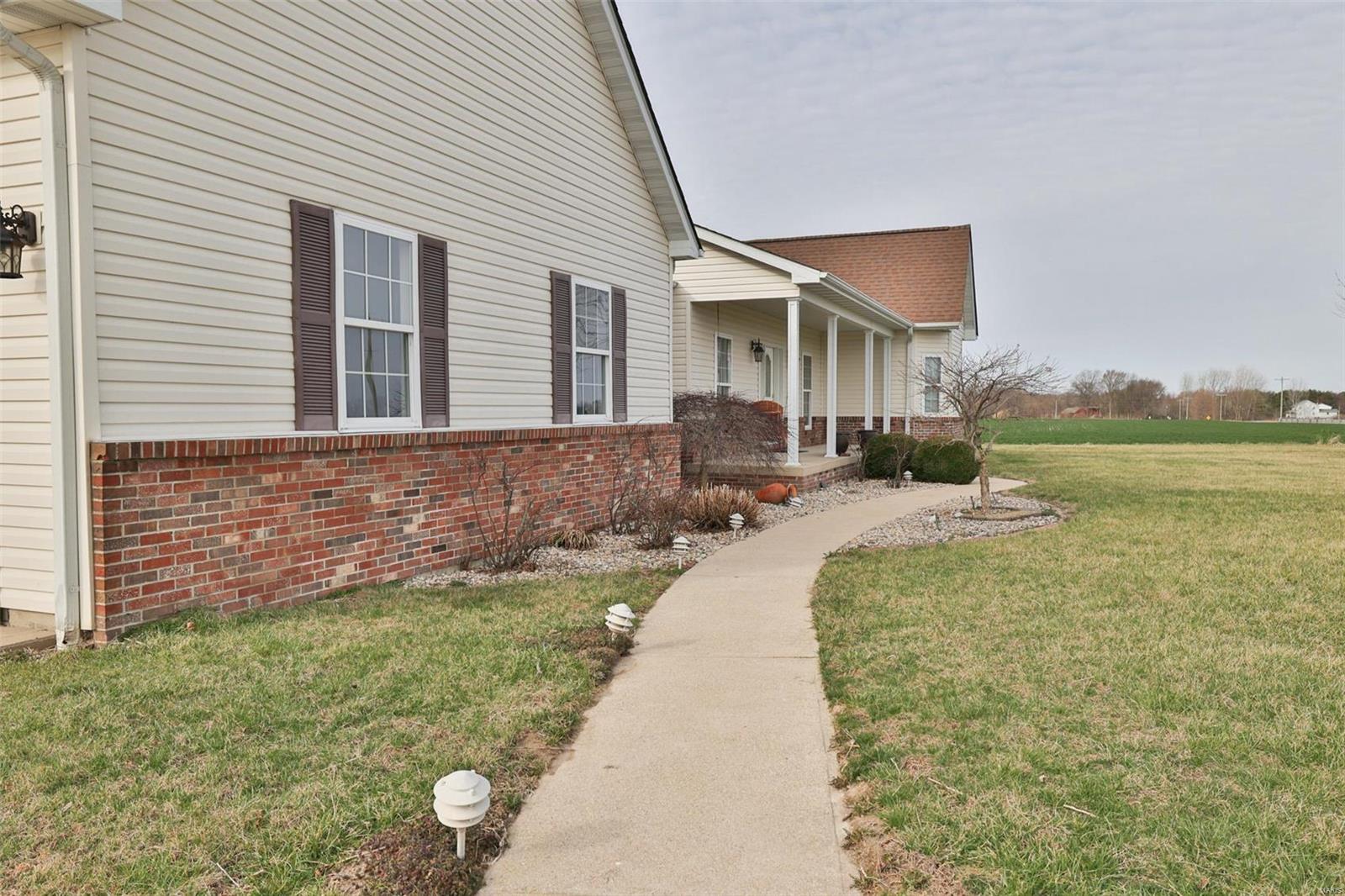 7688 Grove Road Edwardsville, IL 62025 - Photo 17 of 90