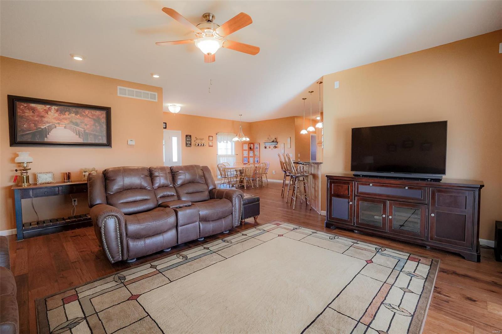 7688 Grove Road Edwardsville, IL 62025 - Photo 5 of 90