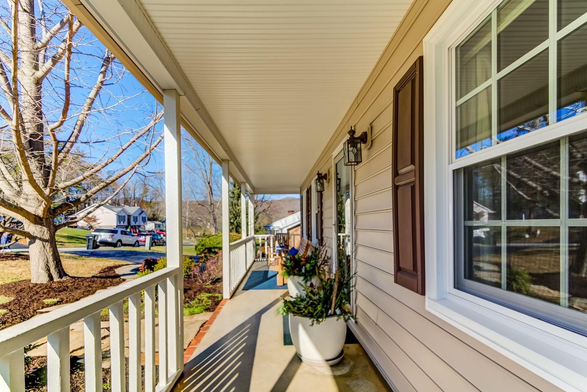 7119 Cedar Crest Road Roanoke, VA 24019 - Photo 5 of 51 005-335317-14-7119 Cedar Crest Rd-40-4_8
