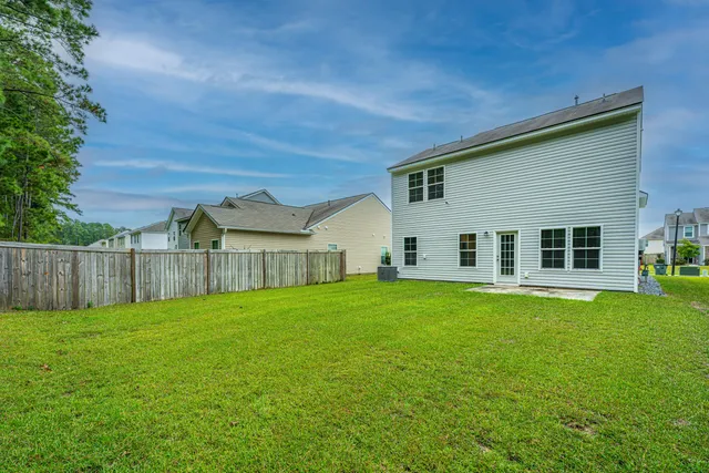 $375,000 | 186 Daniels Creek Circle, Goose Creek, SC 29445