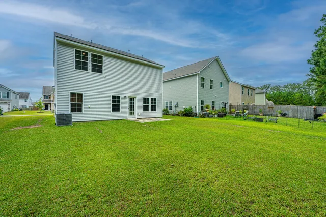 $375,000 | 186 Daniels Creek Circle, Goose Creek, SC 29445