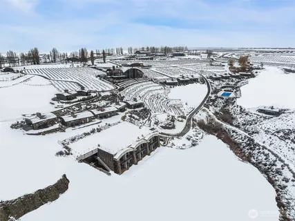 $699,000 | 344 Silica Road Northwest, Unit 13, Quincy, WA 98848