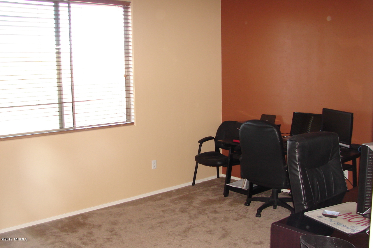 7821 East Treetop Road Tucson, AZ 85756 - Photo 10 of 23