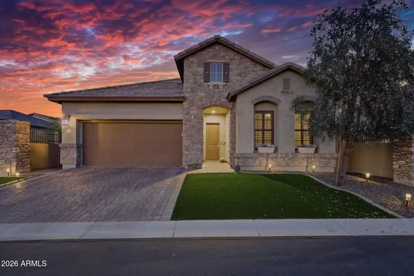 $755,000 | 3249 North 69th Place, Mesa, AZ 85207