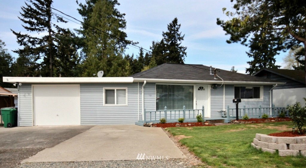 751 Redmond Avenue Northeast Renton, WA 98056 - Photo 1 of 17