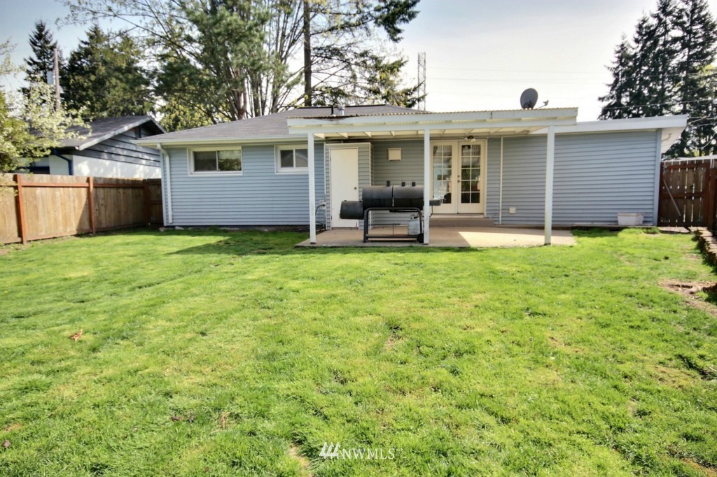 751 Redmond Avenue Northeast Renton, WA 98056 - Photo 13 of 17