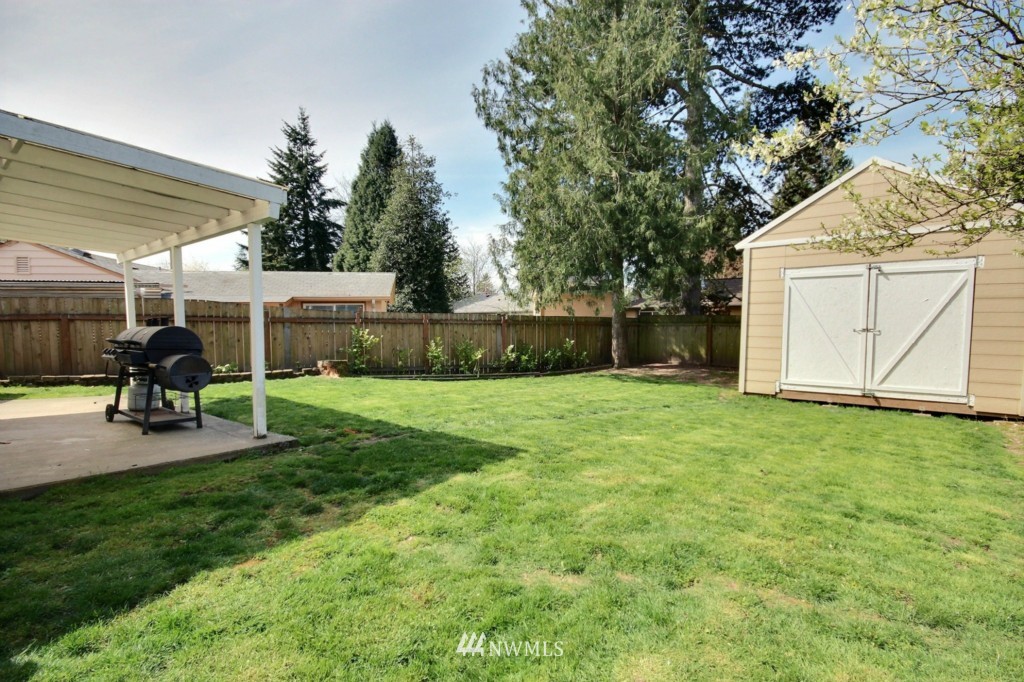 751 Redmond Avenue Northeast Renton, WA 98056 - Photo 15 of 17