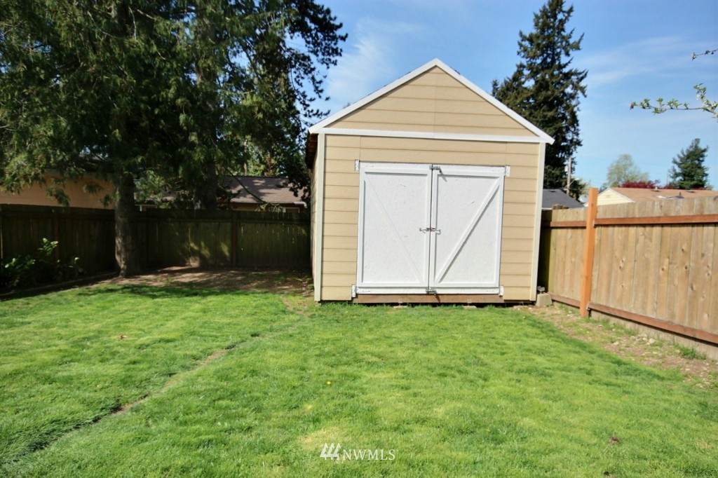 751 Redmond Avenue Northeast Renton, WA 98056 - Photo 16 of 17