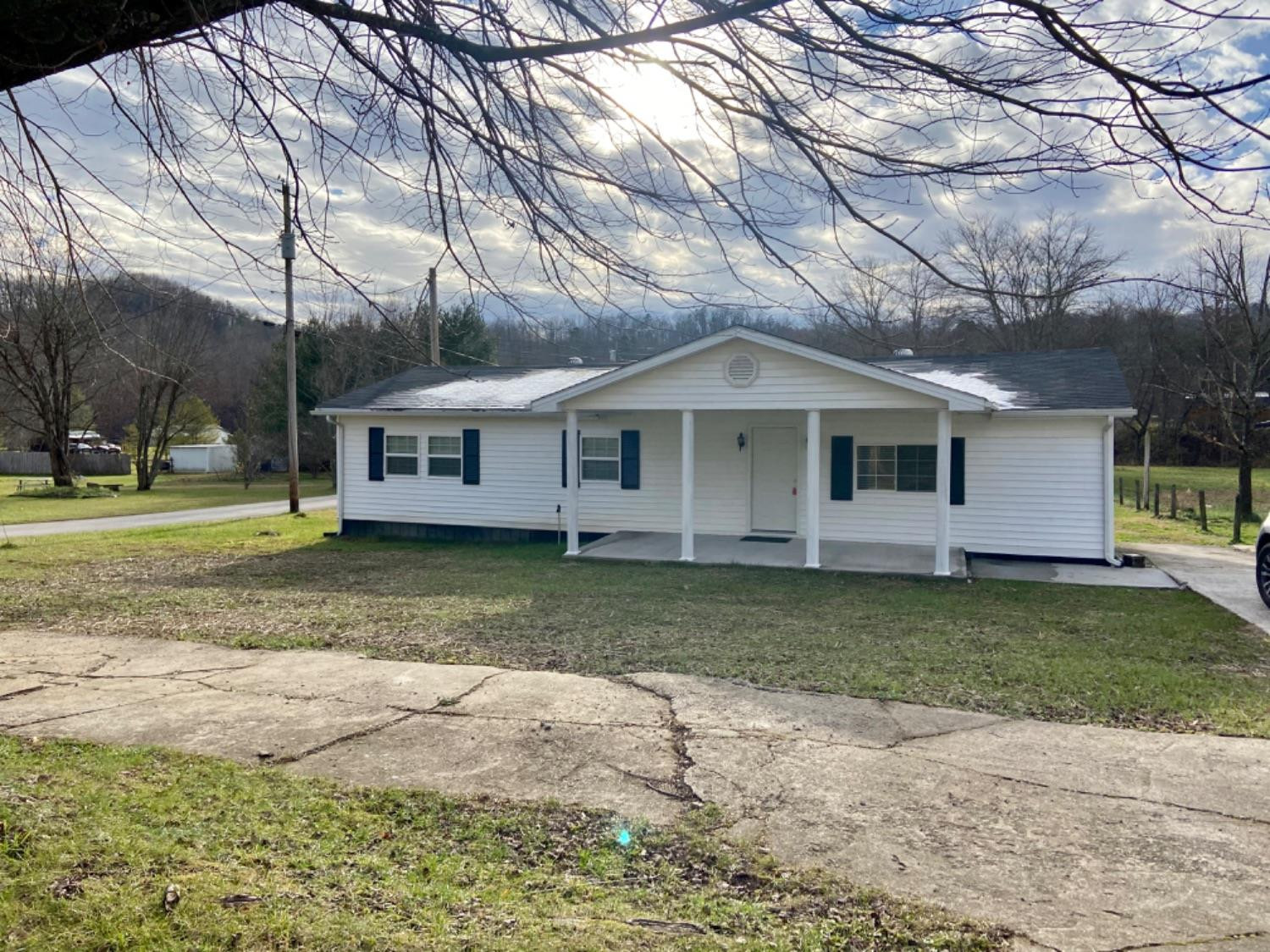 1287 Flat Gap Road Berea, KY 40403 - Photo 1 of 38 Photo 1
