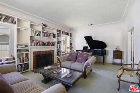$1,549,000 | Undisclosed Address, Sherman Oaks, CA 91423