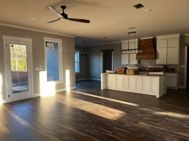 $575,000 | 352 Heritage Way, Bullard, TX 75757