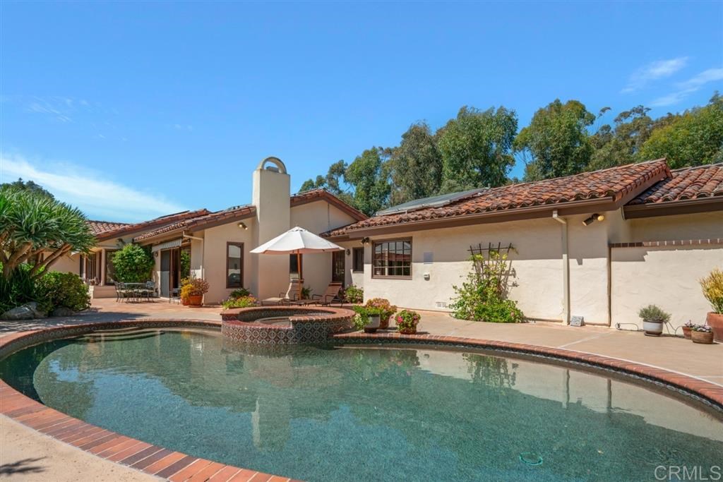 17544 Los Morros Rancho Santa Fe, CA 92067 - Photo 7 of 13