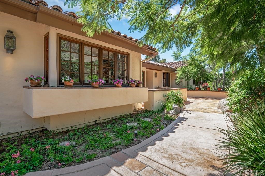 17544 Los Morros Rancho Santa Fe, CA 92067 - Photo 10 of 13